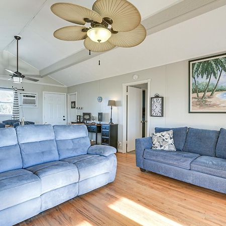 Second-Row Surfside Beach House Newly Renovated! Екстериор снимка