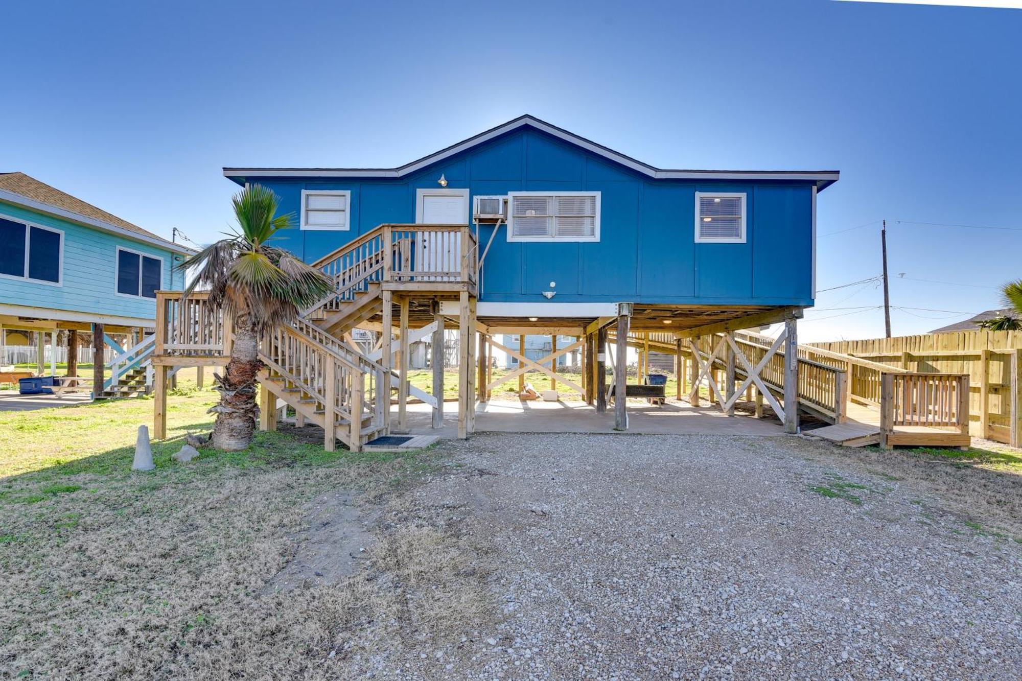 Second-Row Surfside Beach House Newly Renovated! Екстериор снимка
