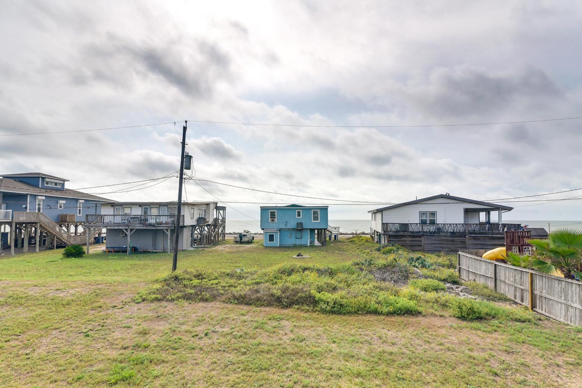 Second-Row Surfside Beach House Newly Renovated! Екстериор снимка
